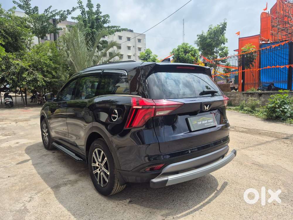 Mahindra Xuv700 2.0 Ax 7 Petrol Mt Str, 2024, Petrol