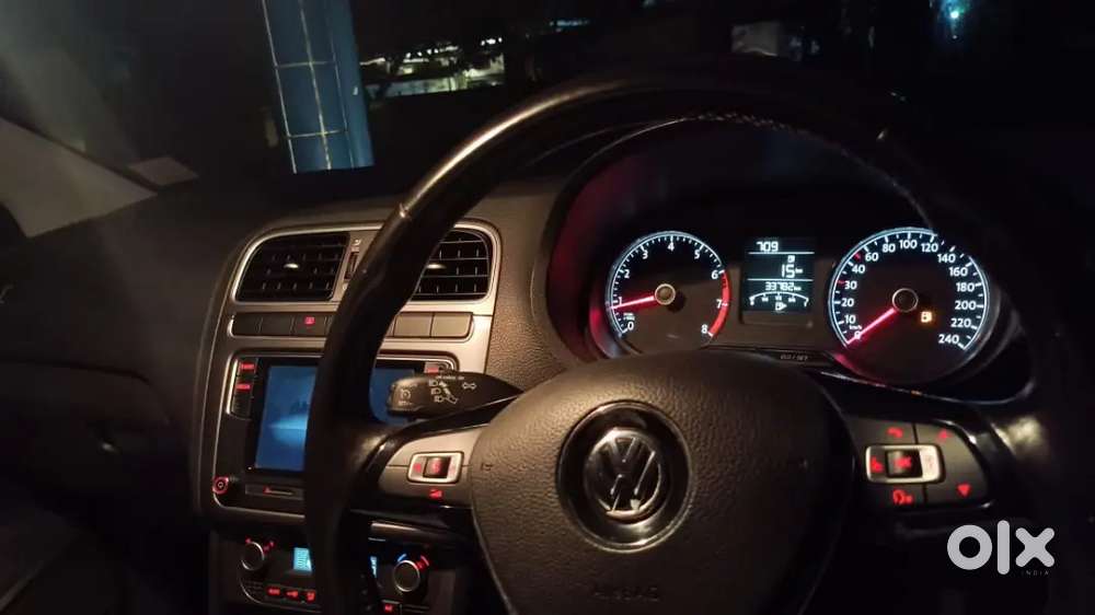Volkswagen Polo 2017 Petrol 40000 Km Driven