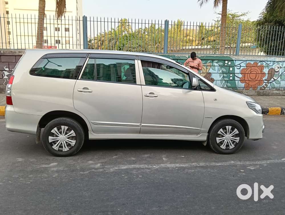 Toyota Innova 2.5 G (diesel) 8 Seater Bs Iv, 2014, Diesel