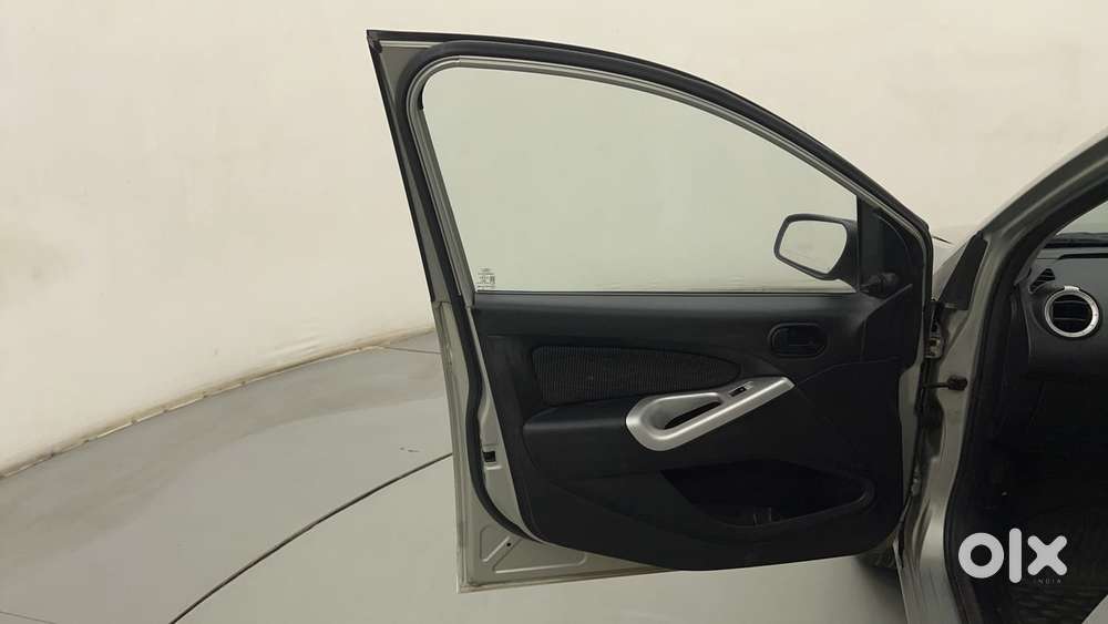 Ford Figo 2010-2012 Petrol Zxi, 2013, Petrol