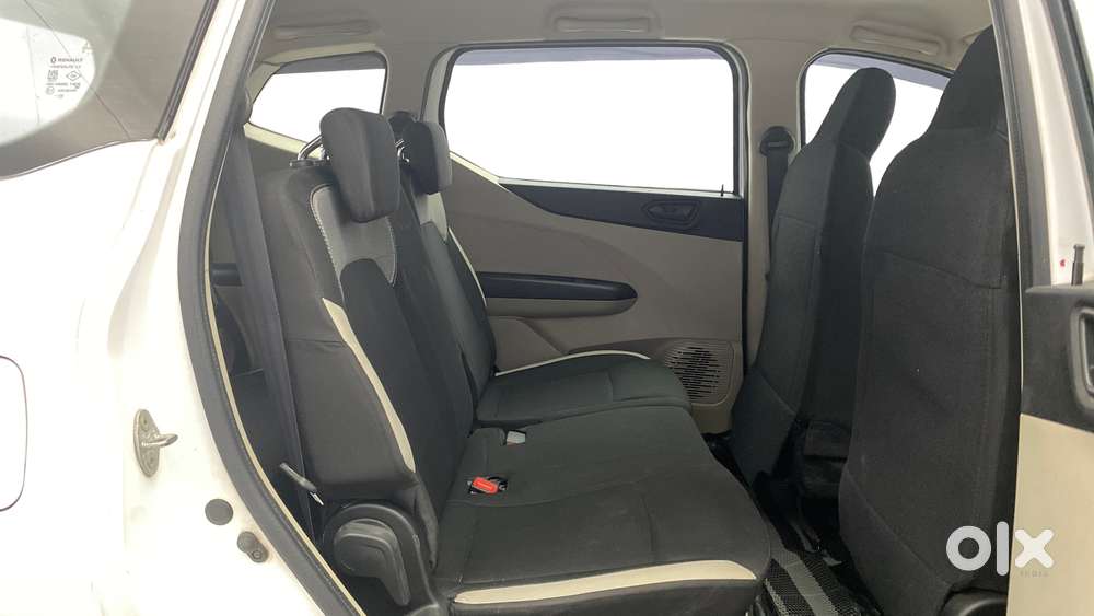 Renault Triber Rxl, 2023, Petrol