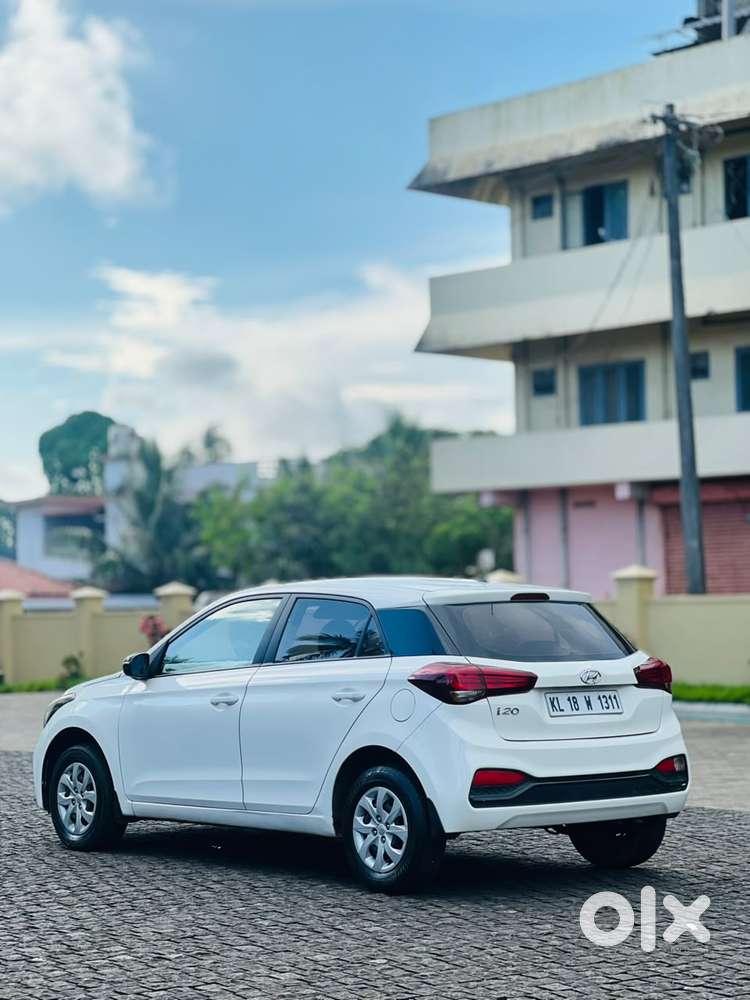 Hyundai I20 Petrol Spotz, 2018, Petrol