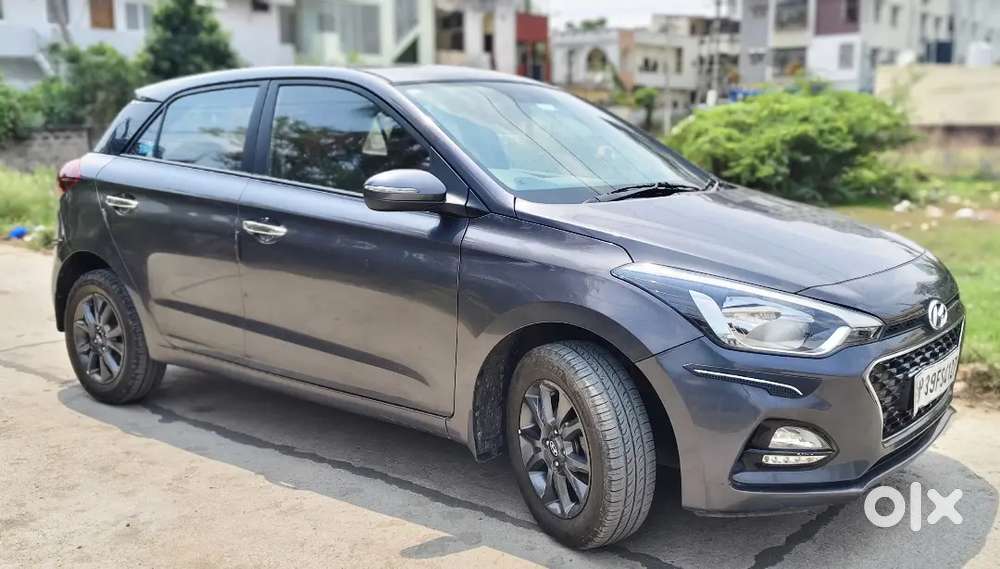 Hyundai I20 Sportz Plus, Fully Showroom Maintained ( Till Date )