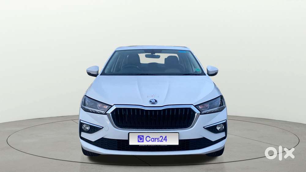 Skoda Slavia Style 1.0l Tsi Mt, 2023, Petrol