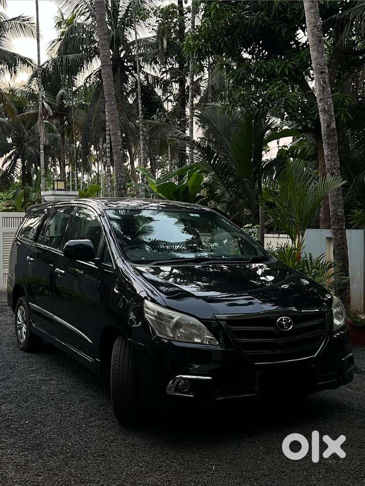 Toyota Innova 2011 Diesel Well Maintained
