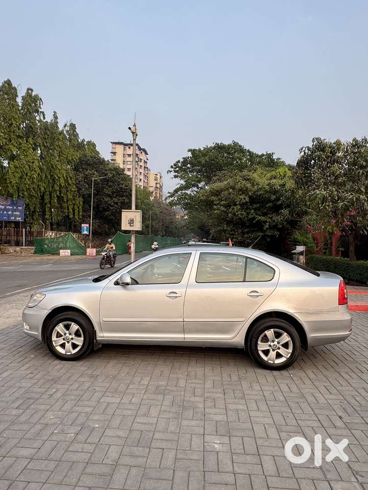 Skoda Laura 1.9 Tdi At Ambiente, 2012, Diesel
