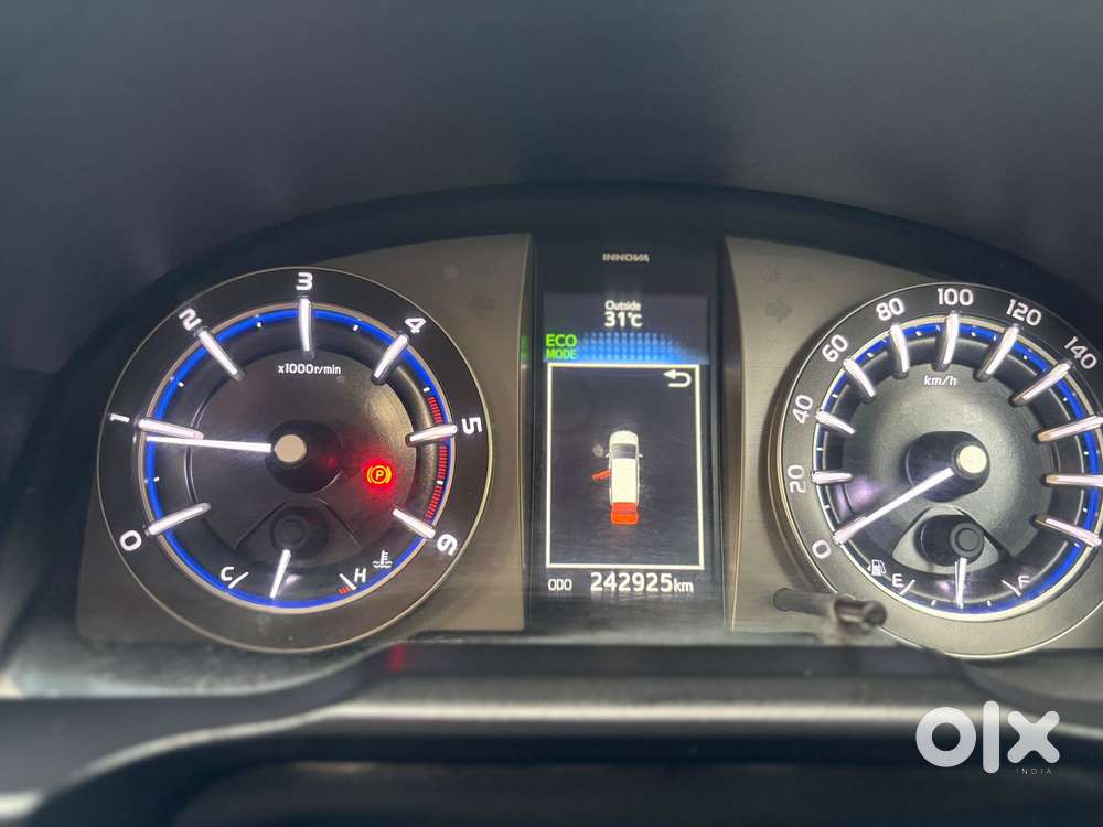 Toyota Innova Crysta 2.4 Vx Mt, 2016, Diesel