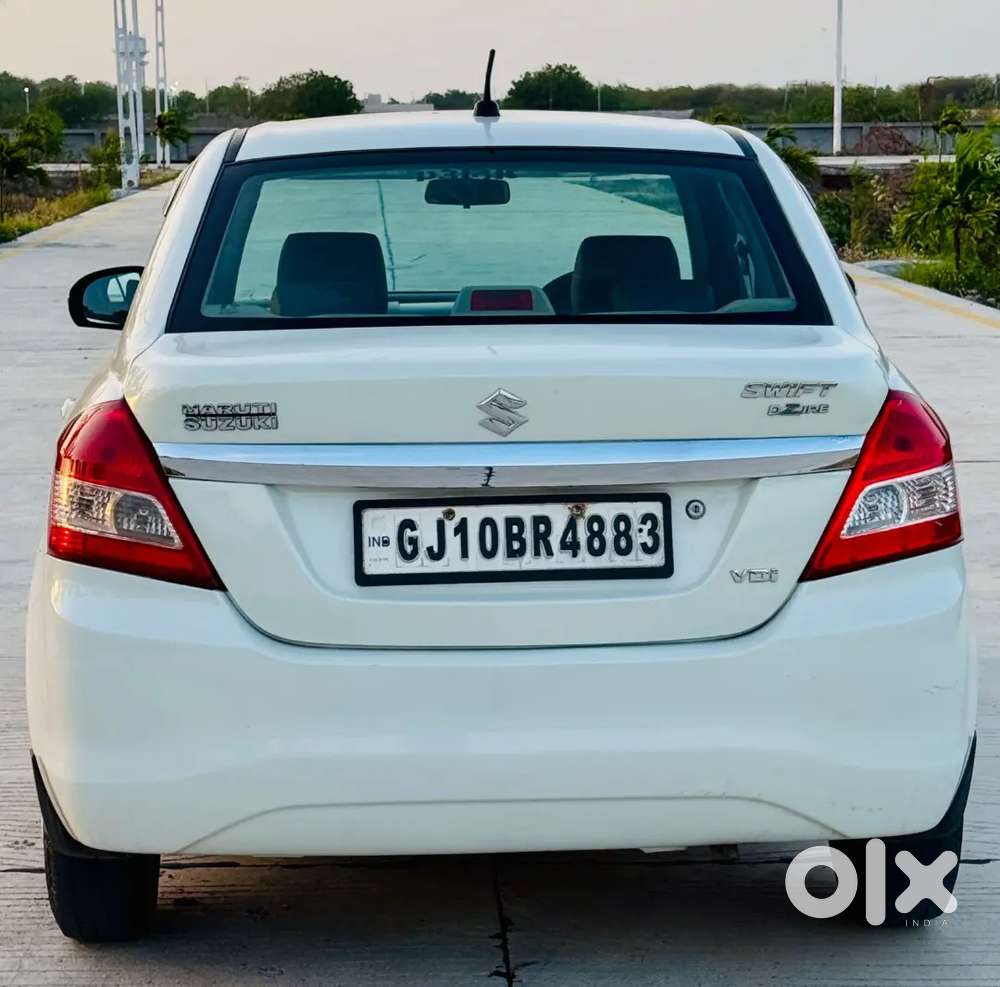 Maruti Suzuki Dzire 2015 Diesel 125498 Km Driven