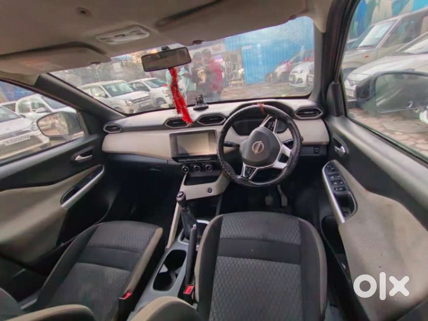 Nissan Magnite 1.0 Xv, 2022, Petrol