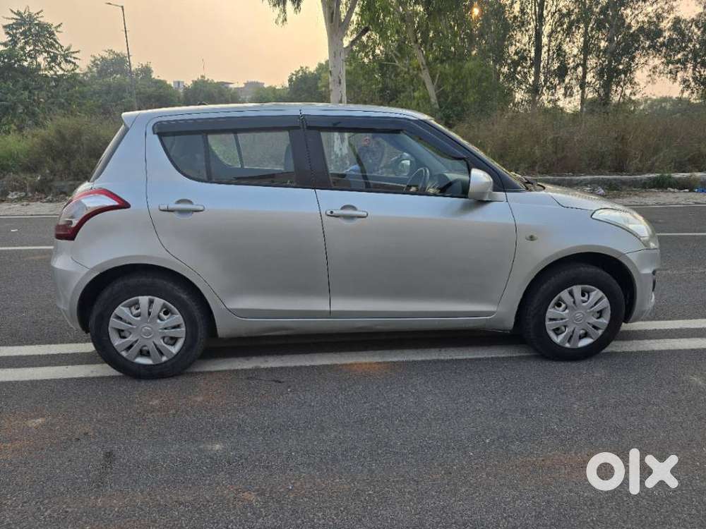 Maruti Suzuki Swift 1.2 Lxi (o), 2017, Cng & Hybrids