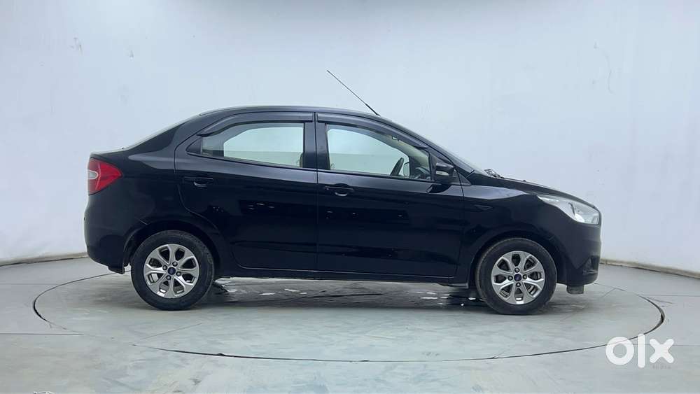 Ford Figo Aspire Titanium, 2017, Petrol