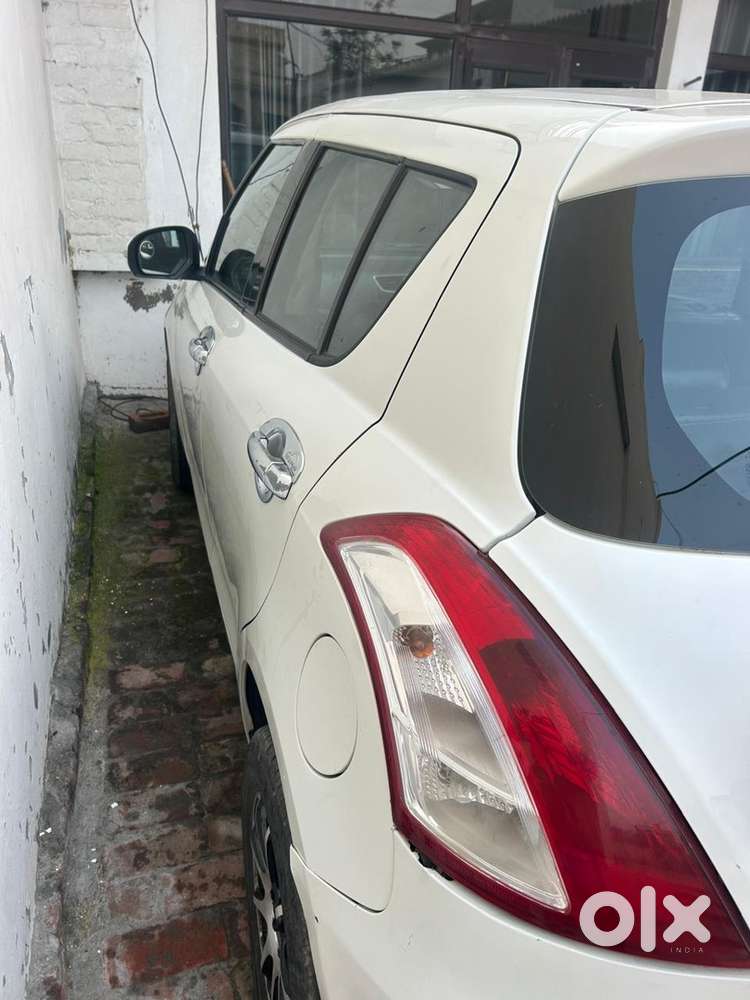 Maruti Suzuki Swift 2016 Genuian Car Secondowner Pb10 No