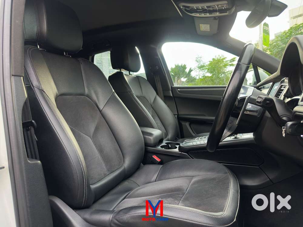 Porsche Macan 2.0 Turbo, 2017, Petrol