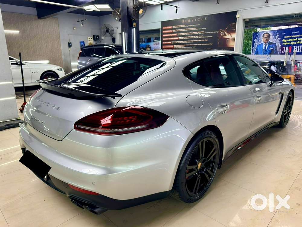 2014 Porsche Panamera Gts