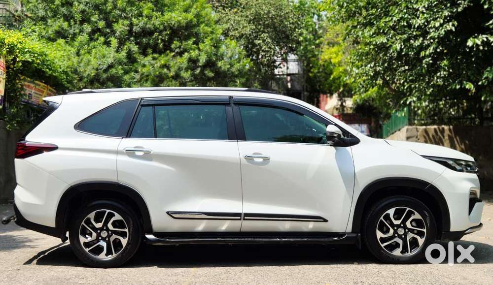 Maruti Suzuki Invicto Alpha Plus 7str, 2025, Petrol