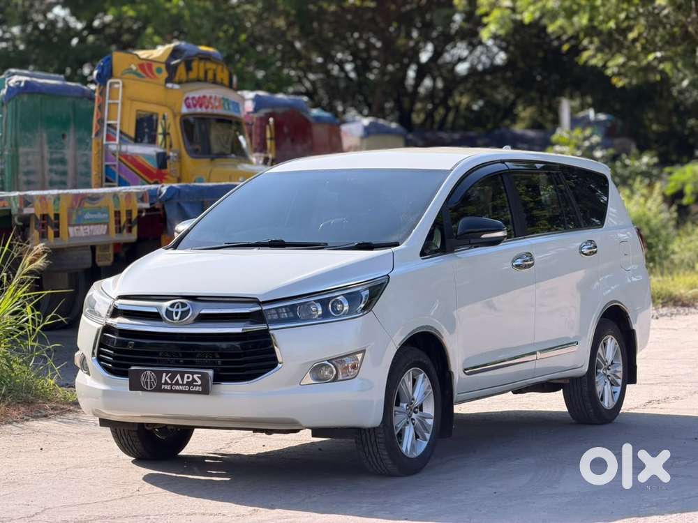 Toyota Innova Crysta 2.8z Automatic, 2016, Diesel
