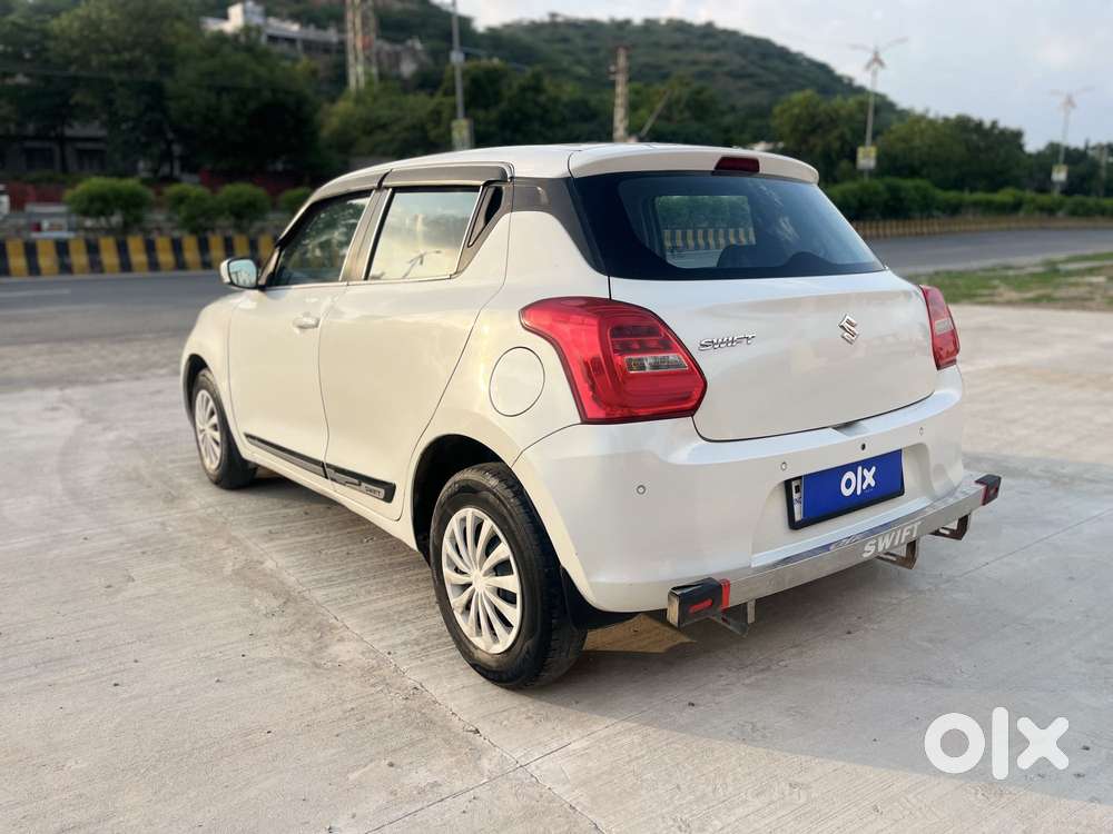 Maruti Suzuki Swift Vxi, 2022, Petrol