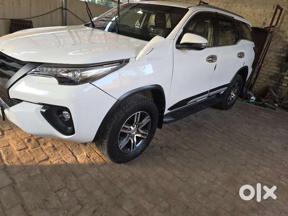 Toyota Fortuner Diesel At 2019