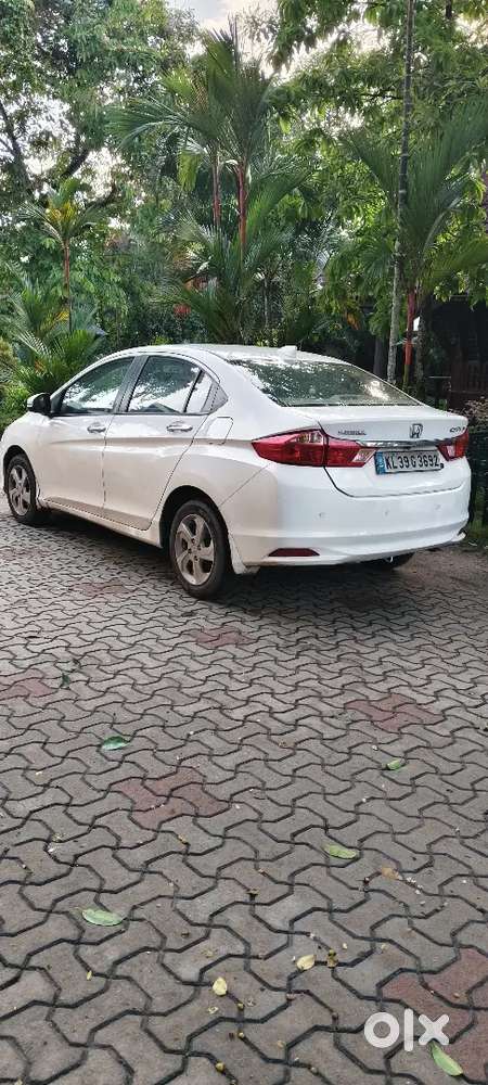 Honda City Diesel 1.5 V I-dtec 2014 Company Service