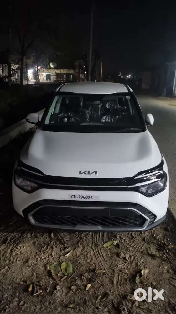 Kia Carens 2026 Diesel 6700 Km Driven