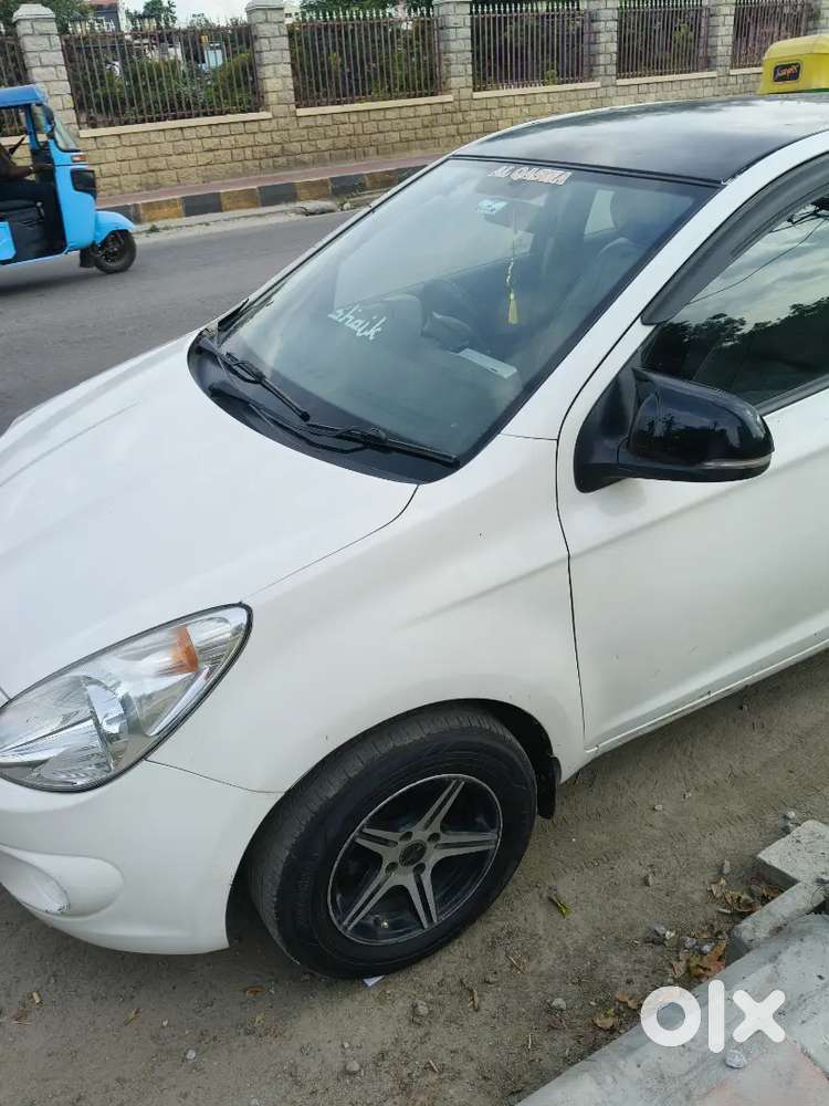 Hyundai i20 Sportz 2012