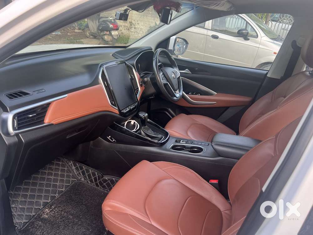Mg Hector Plus 1.5 Sharp Turbo Cvt 6 Str, 2022, Petrol