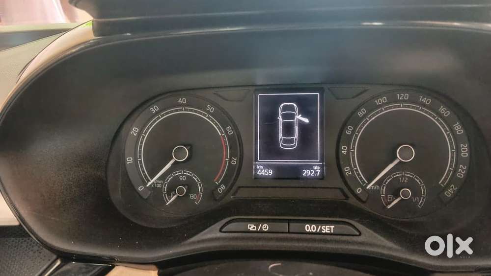 Skoda Slavia 1.0 Ambition Tsi At, 2025, Petrol