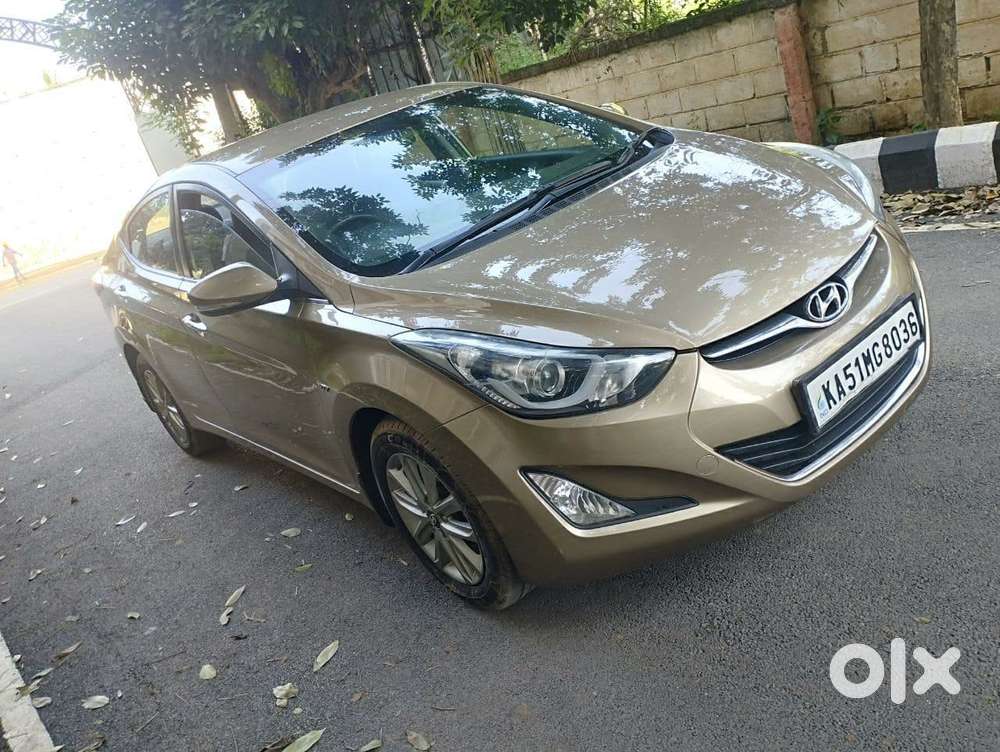 Hyundai Elantra 1.8 Sx Mt, 2015, Petrol