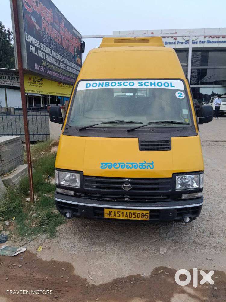 Tata Winger Deluxe - Hi Roof (ac), 2018, Diesel