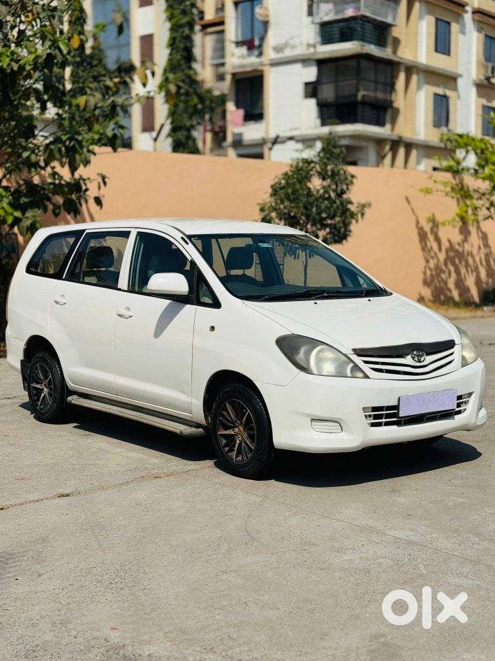 Toyota Innova 2.5 G (diesel) 8 Seater, 2009, Diesel