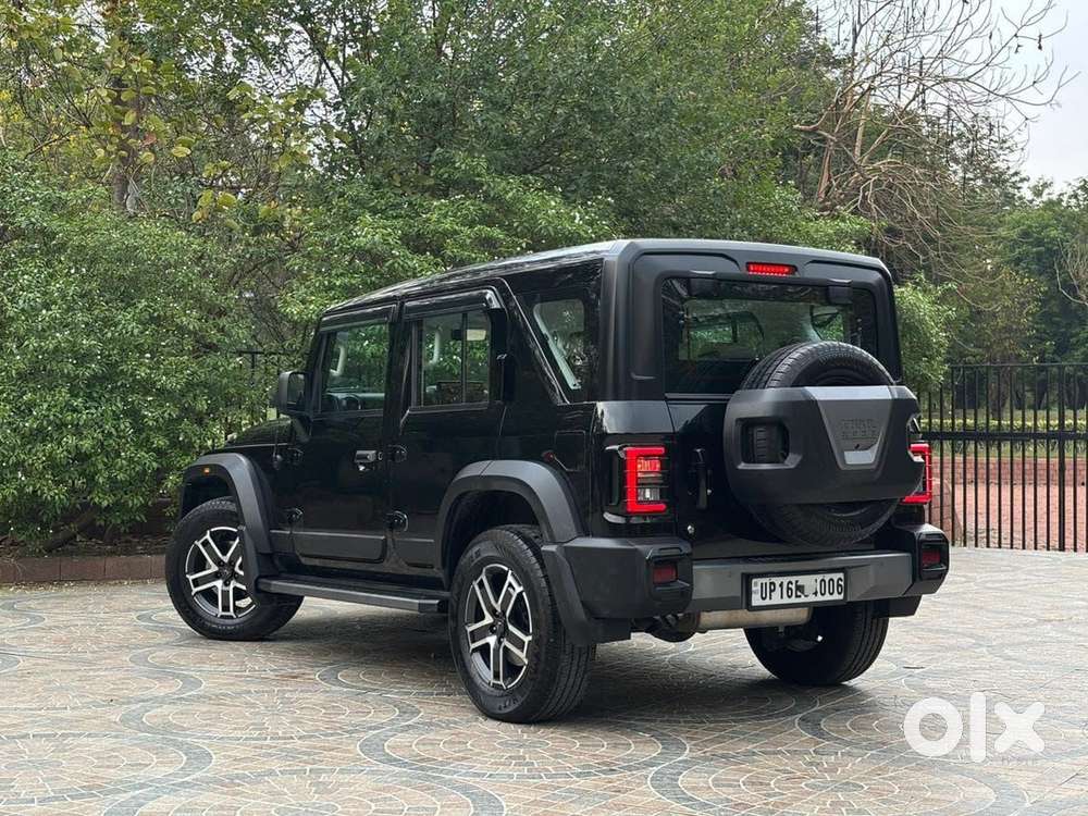 Mahindra Thar Roxx Petrol 2025