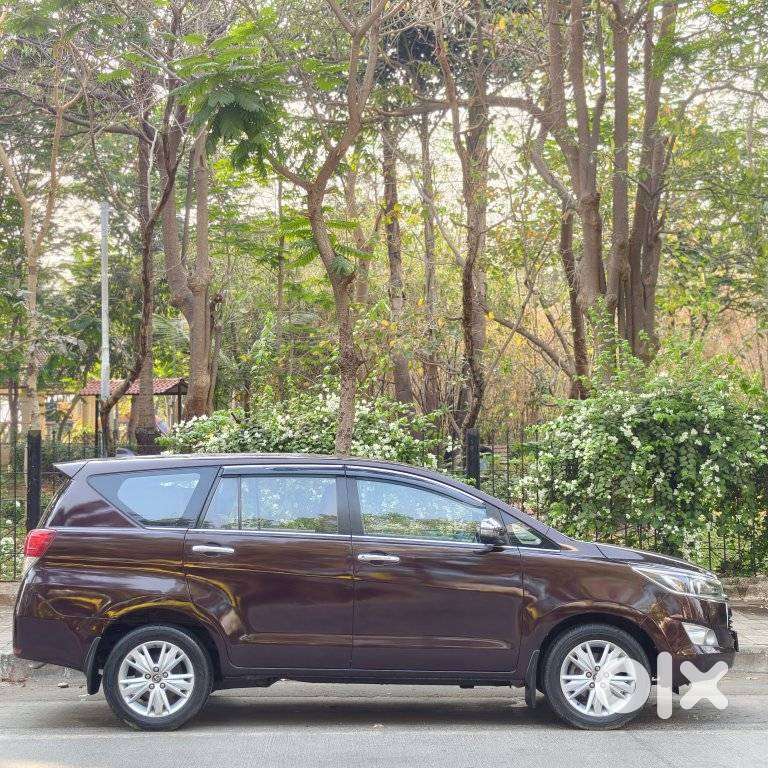 Toyota Innova Crysta