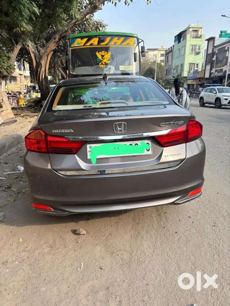 Honda City 1.5 V Petrol 2015