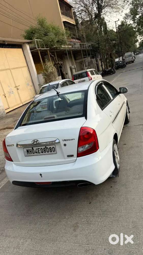 Hyundai Verna 2011 Petrol Well Maintained