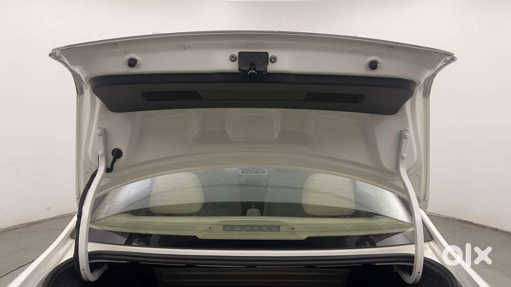 Skoda Rapid 1.0 Style At, 2020, Petrol