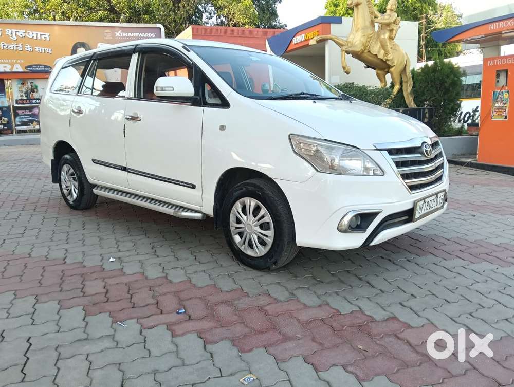 Toyota Innova 2.5 Gx 8 Seater Limited Edition, 2015, Diesel