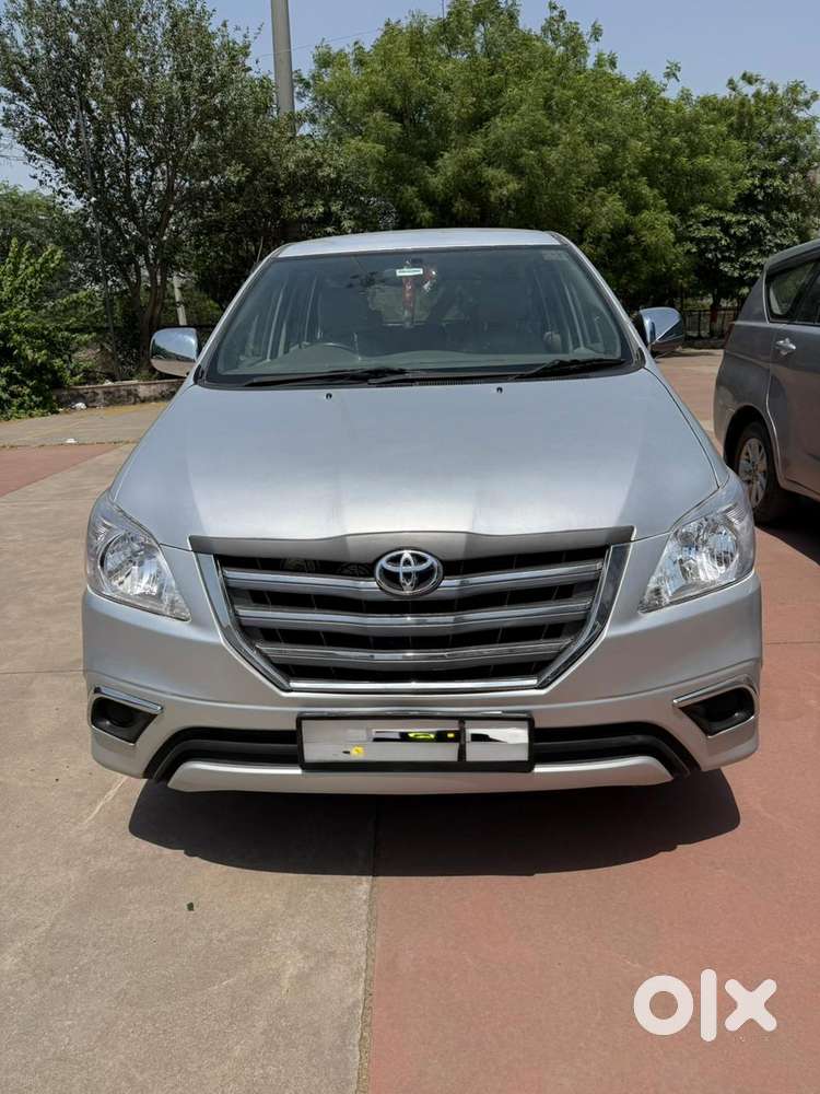 Toyota Innova 2009-2011 2.5 Gx 8 Str, 2012, Diesel