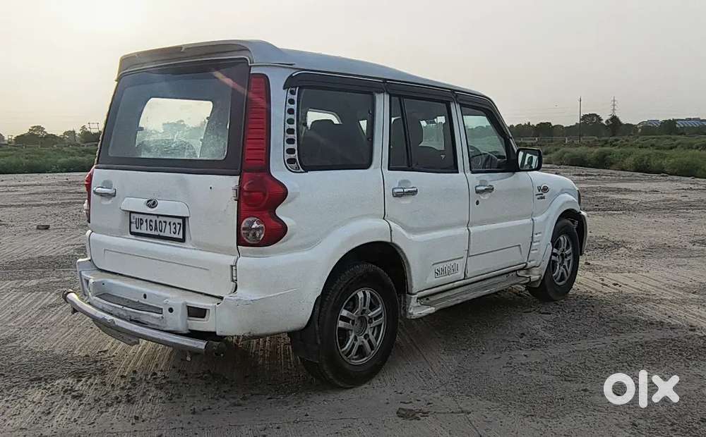 Mahindra Scorpio 2013