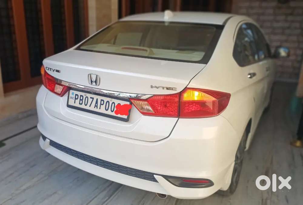 Vip Number Pear White Honda City 2018 Petrol 26000 Km Driven 1st Owner