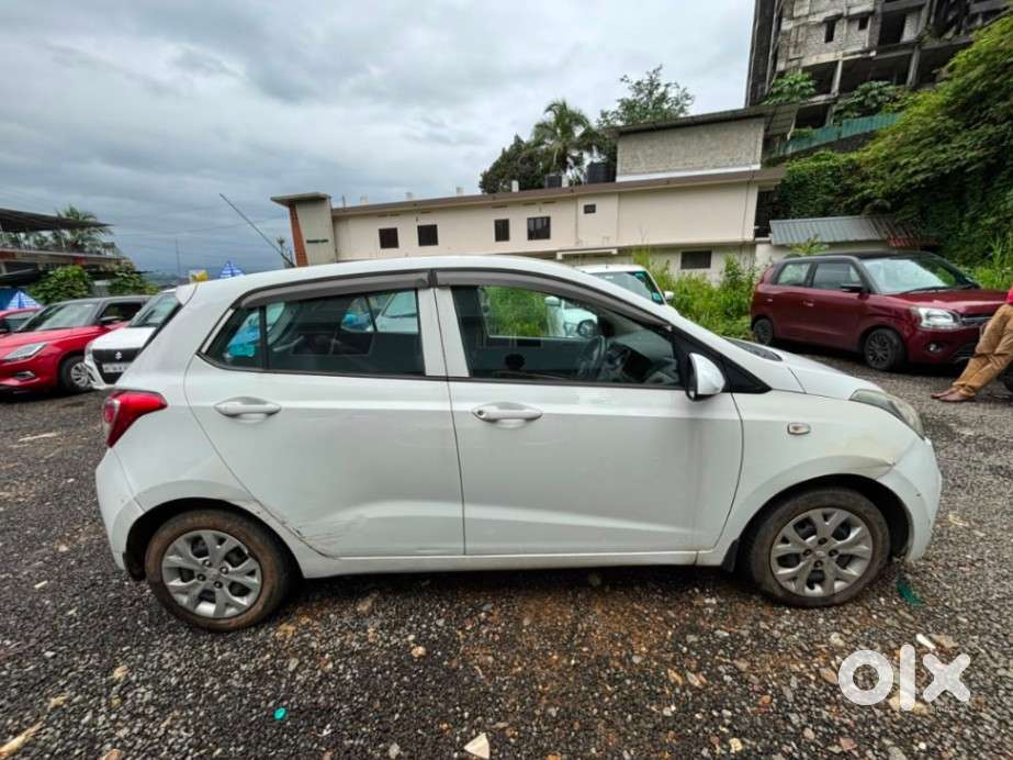 Hyundai Grand I10 Magna O At Petrol, 2016, Petrol