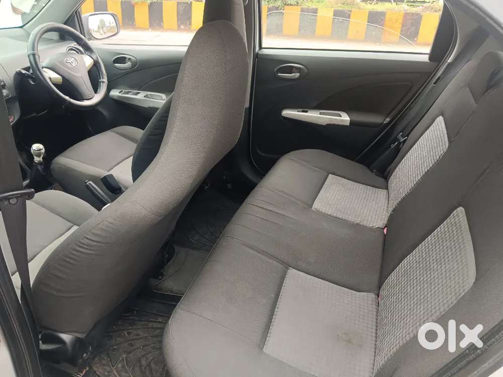 Toyota Etios Liva 2012