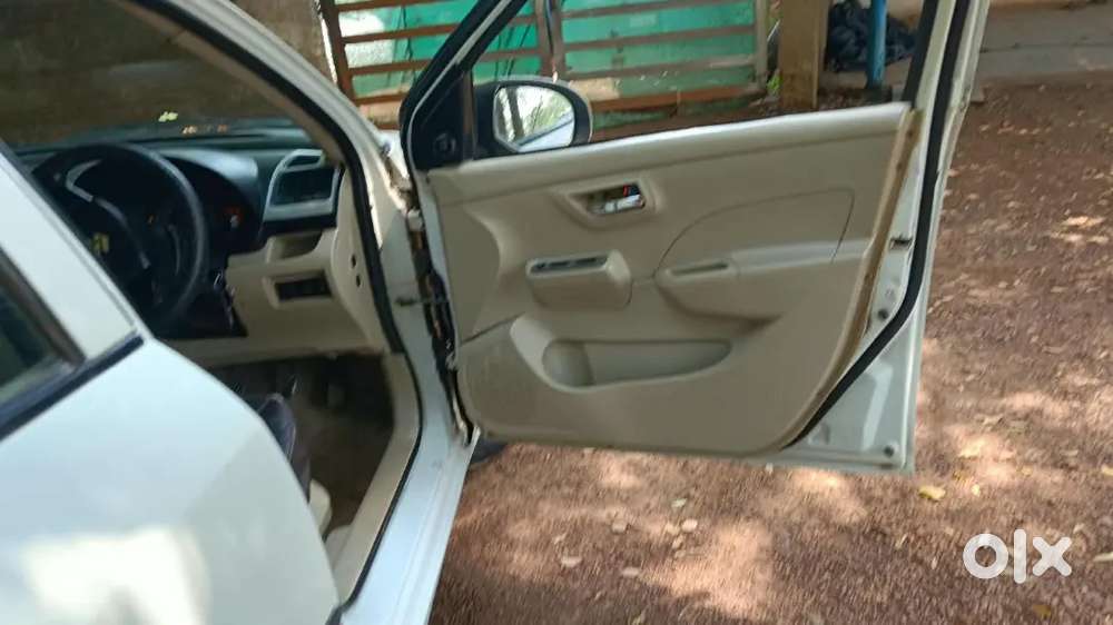 Maruti Swift Dzire 2013 Diesel Manual