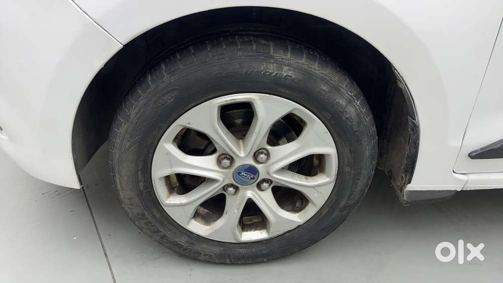 Ford Figo Aspire Titanium, 2015, Petrol