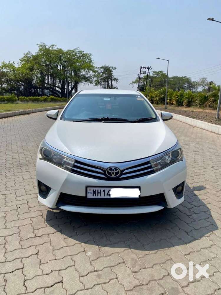 Toyota Corolla Altis 2013-2017 D-4d G, 2015, Diesel