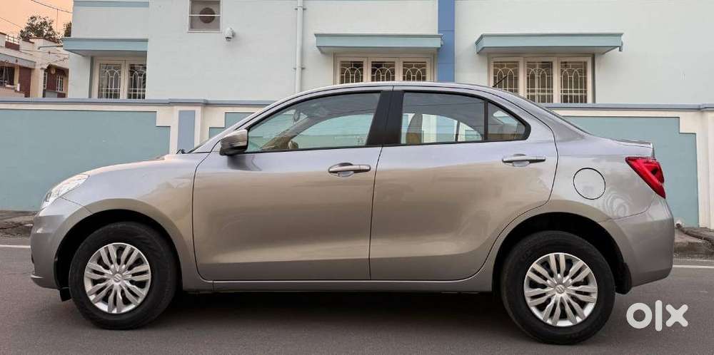 Maruti Suzuki Dzire 1.2 Vxi, 2023, Petrol