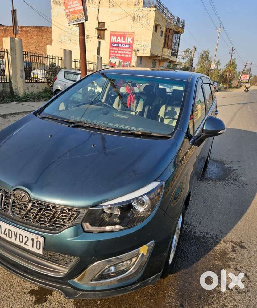 Mahindra Marazzo M6, 2018, Diesel