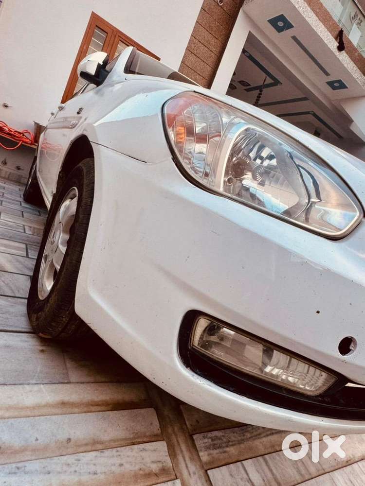 Hyundai Verna 2010 Diesel 160 Km Driven Or. Rning