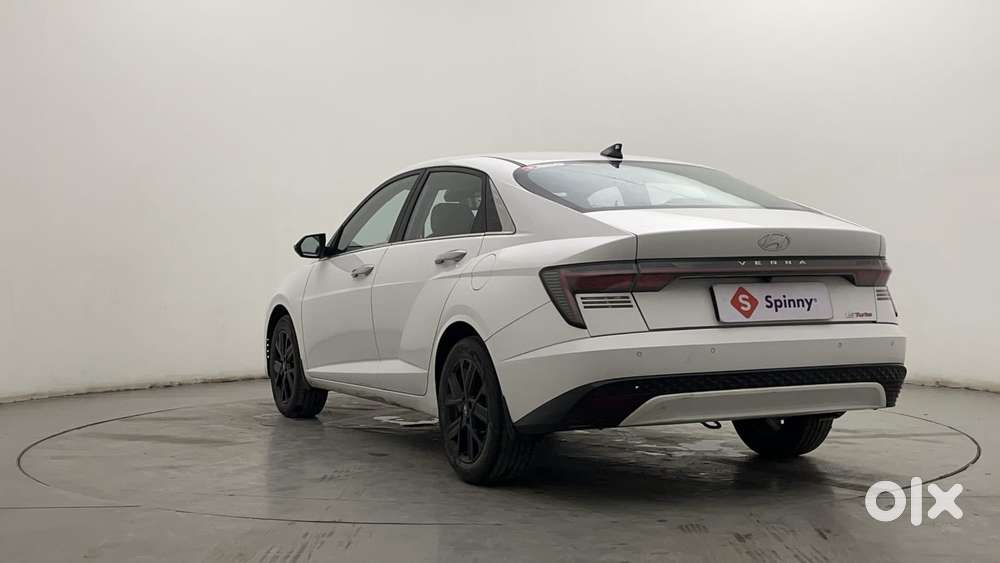 Hyundai Verna Sx (o) 1.5 Turbo Petrol Dct, 2023, Petrol