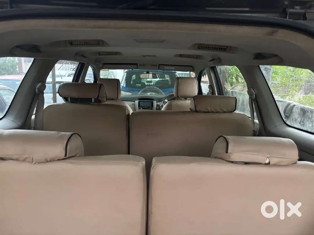 Toyota Innova 2.5 2012