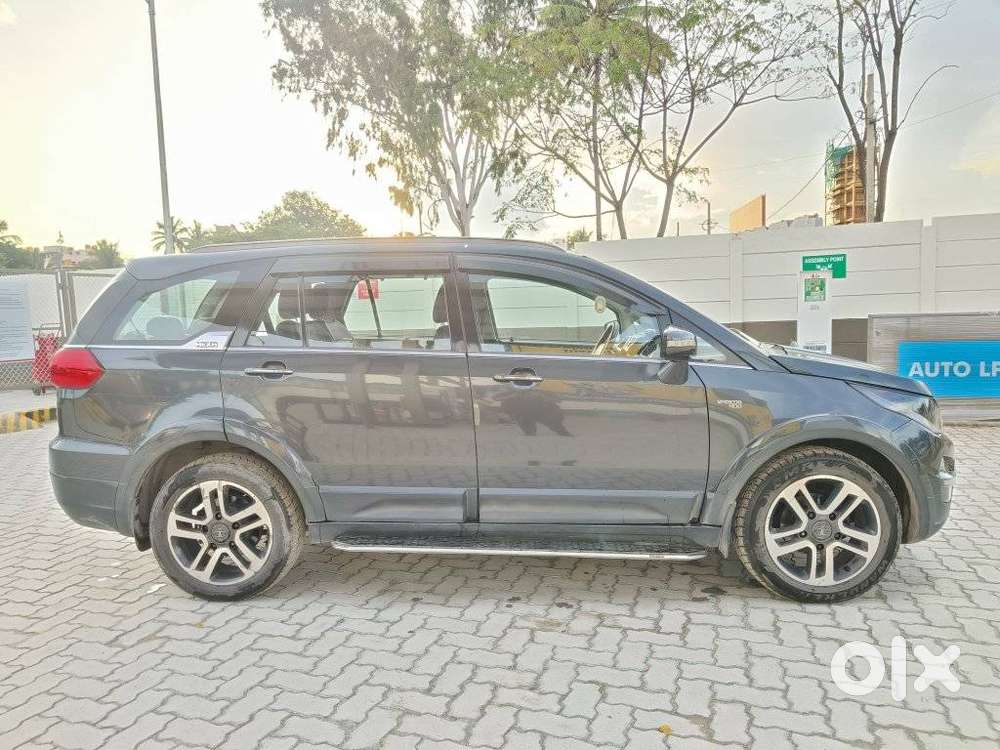 Tata Hexa 2.2 Xt 4x2 6 Str Dual Tone, 2017, Diesel